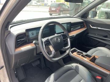 Novy elektrický KGM SsangYong Torres EVX ihned skladom dostupny